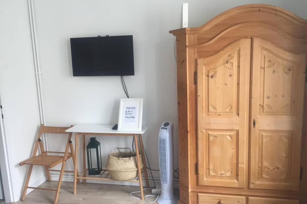 A Cosy Studio In The City Centre Братислава Екстериор снимка